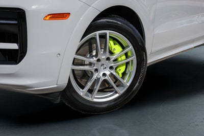 2025 Porsche Cayenne E-Hybrid Coupe Base