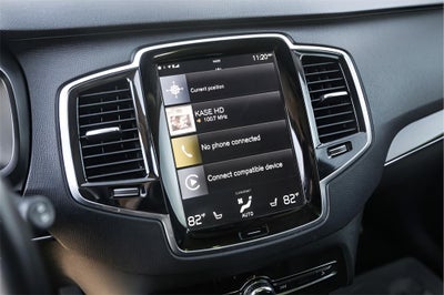 2017 Volvo XC90 T6 Momentum