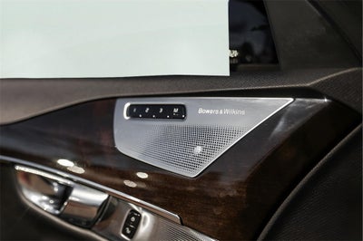 2017 Volvo XC90 T6 Momentum