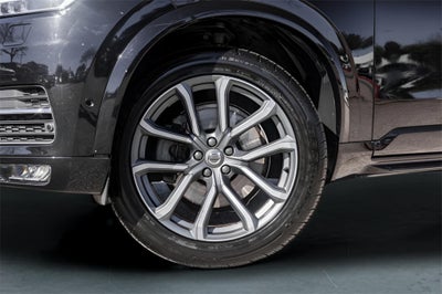 2017 Volvo XC90 T6 Momentum
