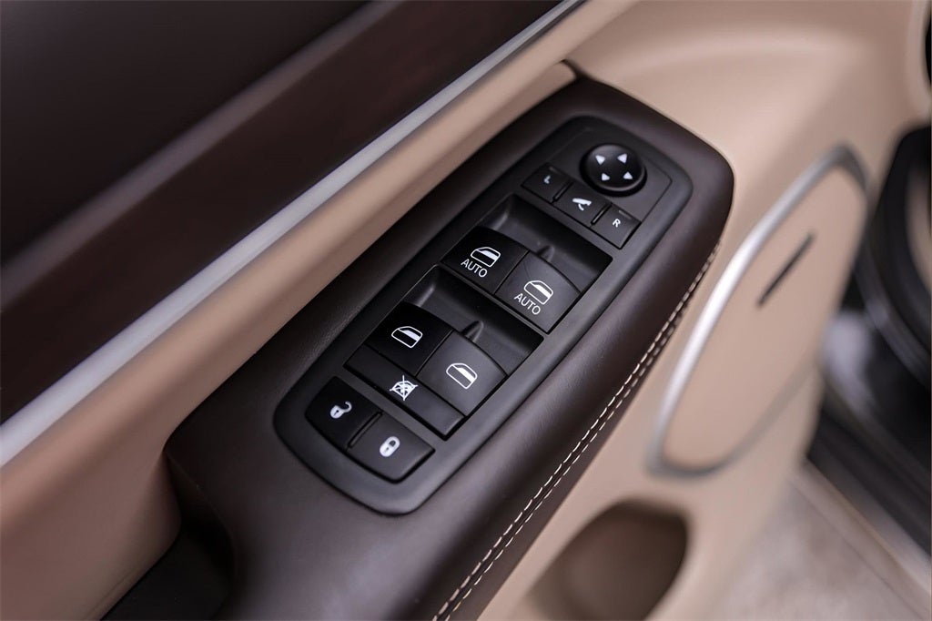 2021 Jeep Grand Cherokee Summit