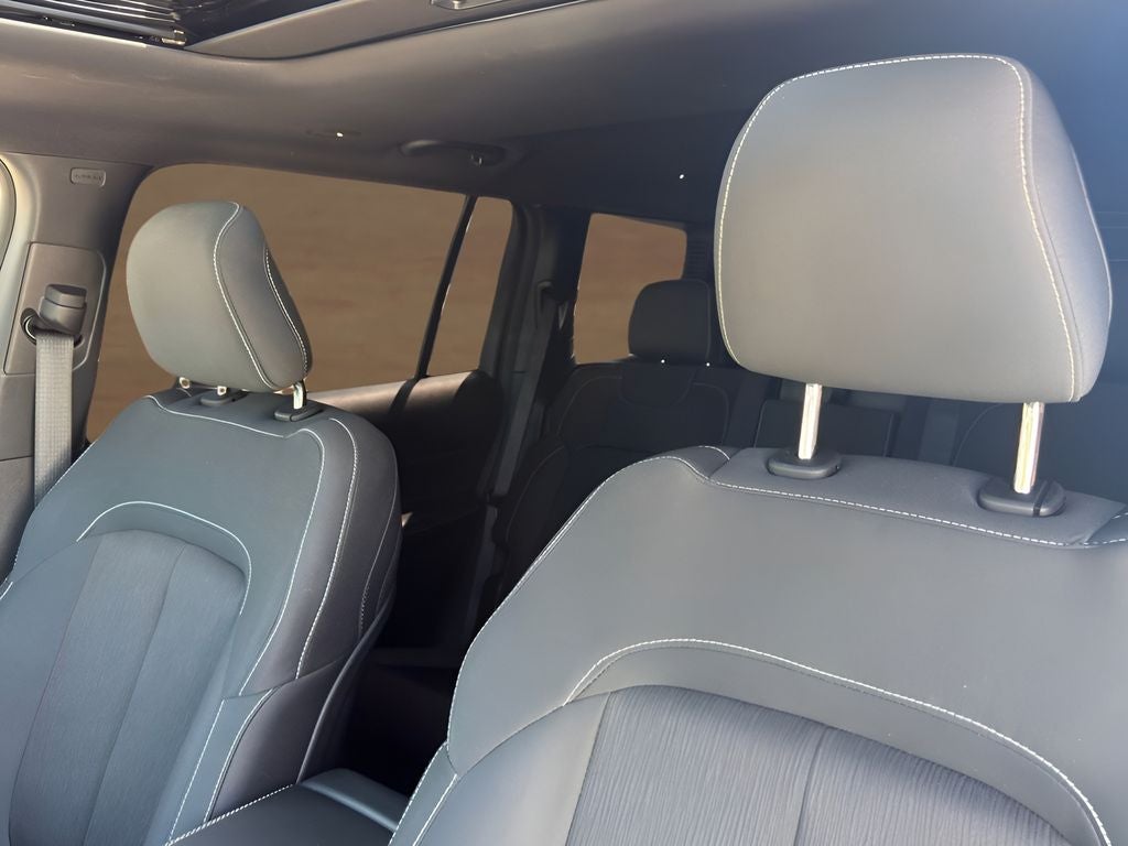 2024 Jeep Grand Cherokee L Laredo