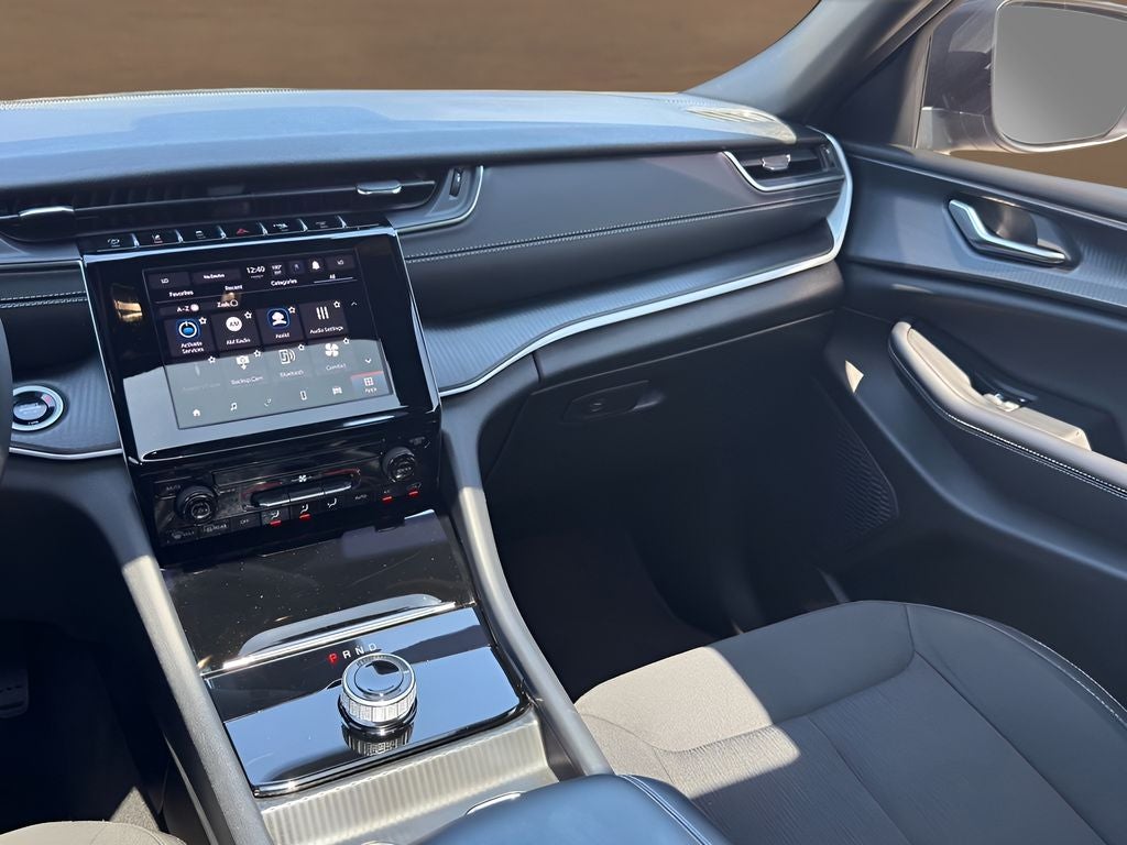 2024 Jeep Grand Cherokee L Laredo