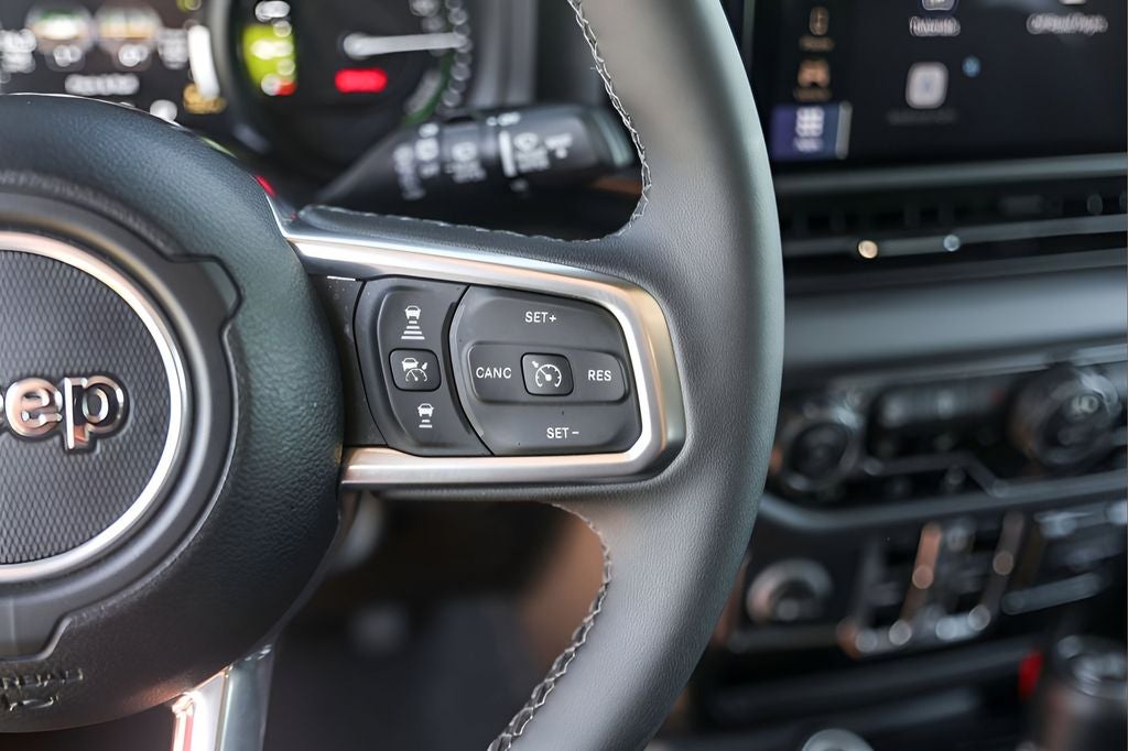 2025 Jeep Wrangler Sahara 4xe