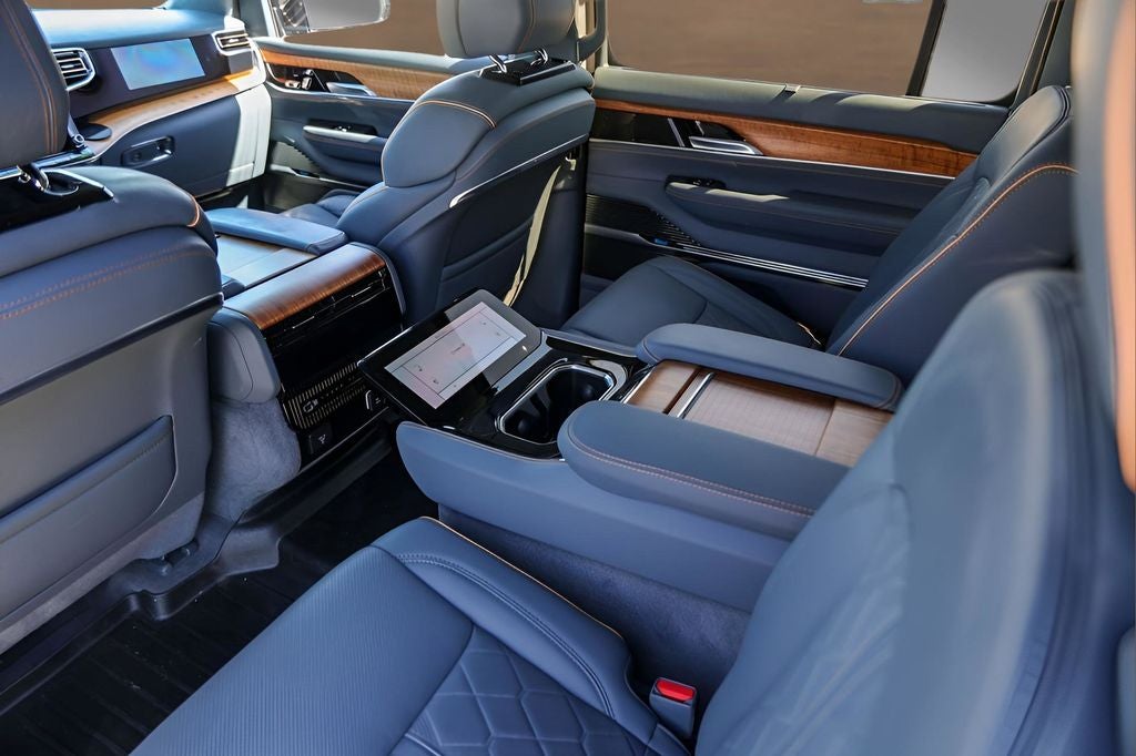 2024 Jeep Grand Wagoneer Series III