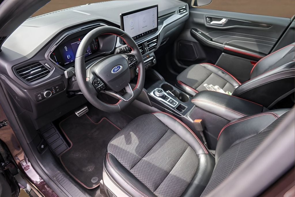 2023 Ford Escape Hybrid ST-Line