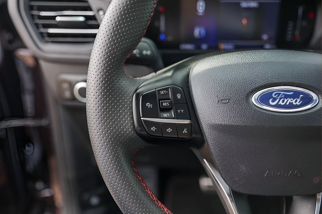 2023 Ford Escape Hybrid ST-Line