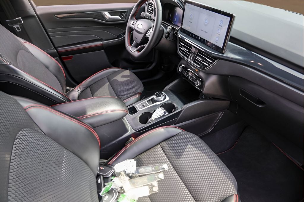 2023 Ford Escape Hybrid ST-Line