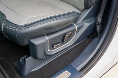 2022 Ford F-350SD Limited