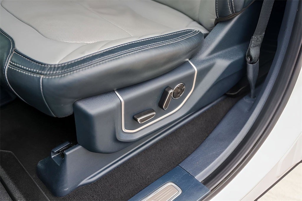 2022 Ford F-350SD Limited