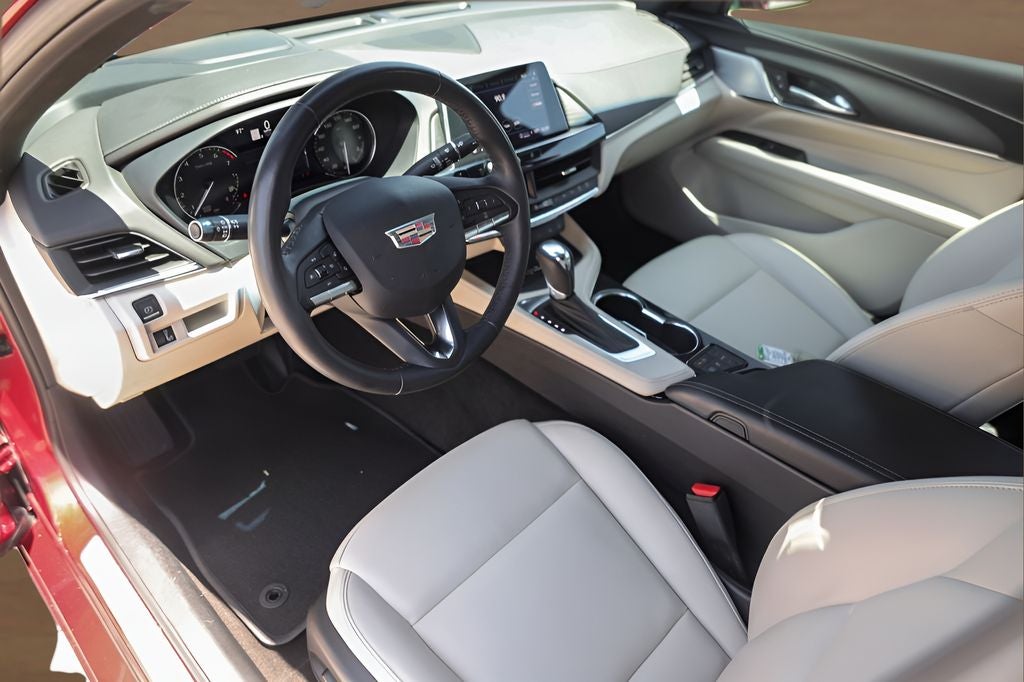 2023 Cadillac CT4 Luxury