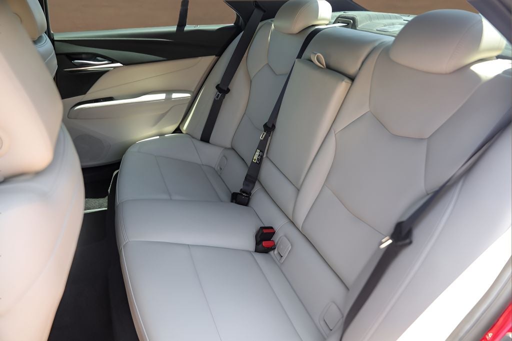 2023 Cadillac CT4 Luxury
