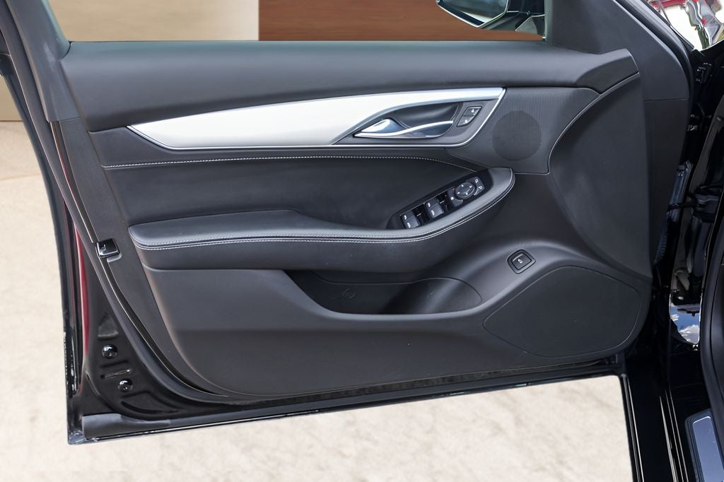 2023 Cadillac CT5 Luxury