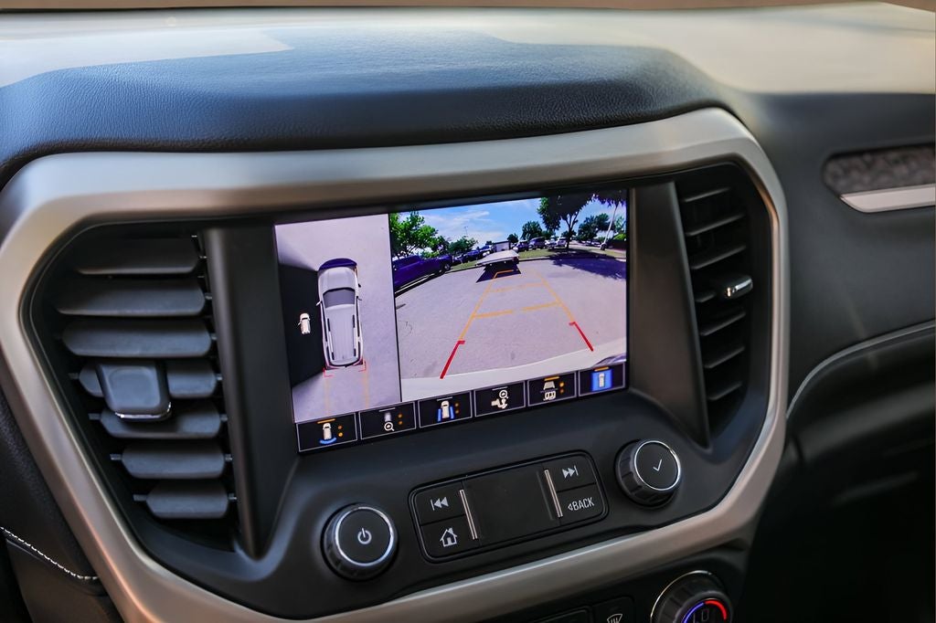 2022 GMC Acadia Denali