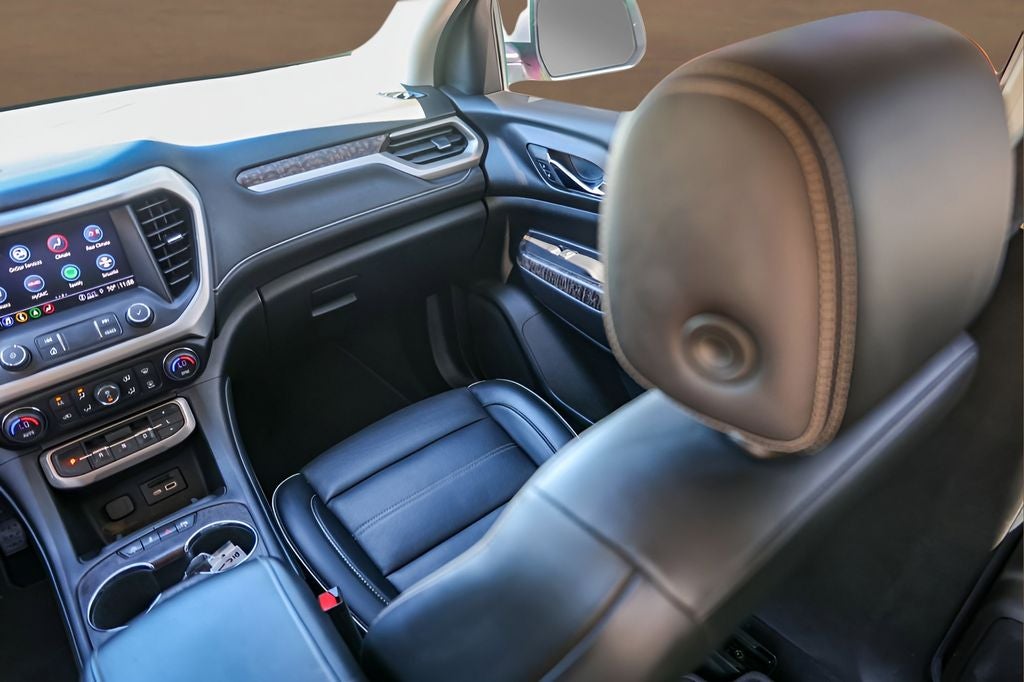 2022 GMC Acadia Denali