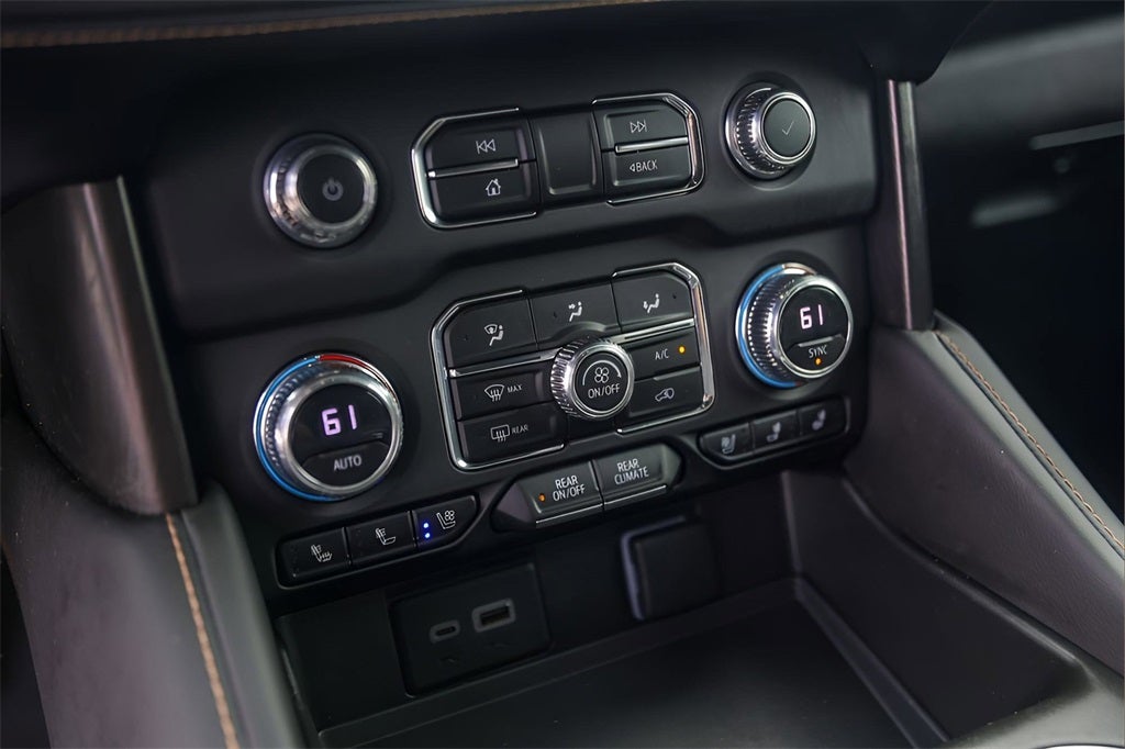 2023 GMC Yukon XL AT4