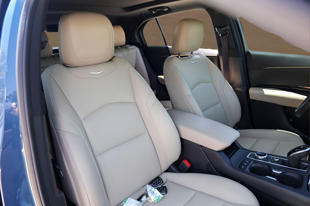 2024 Cadillac XT4 Luxury