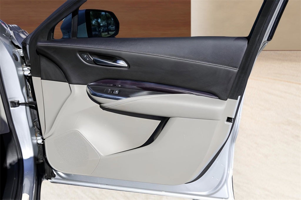 2022 Cadillac XT4 Luxury