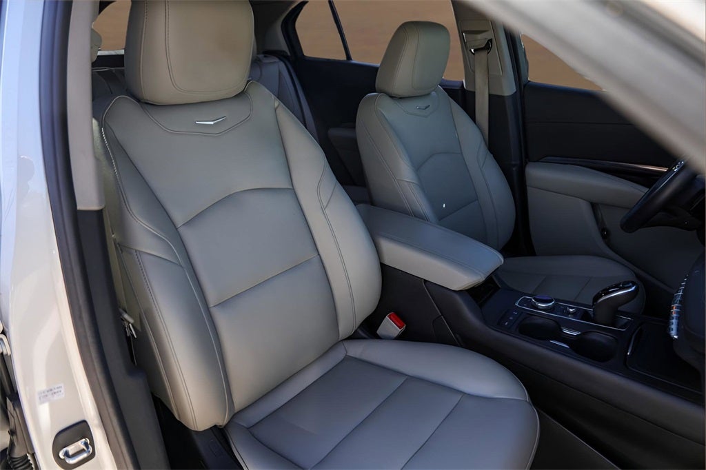 2022 Cadillac XT4 Luxury