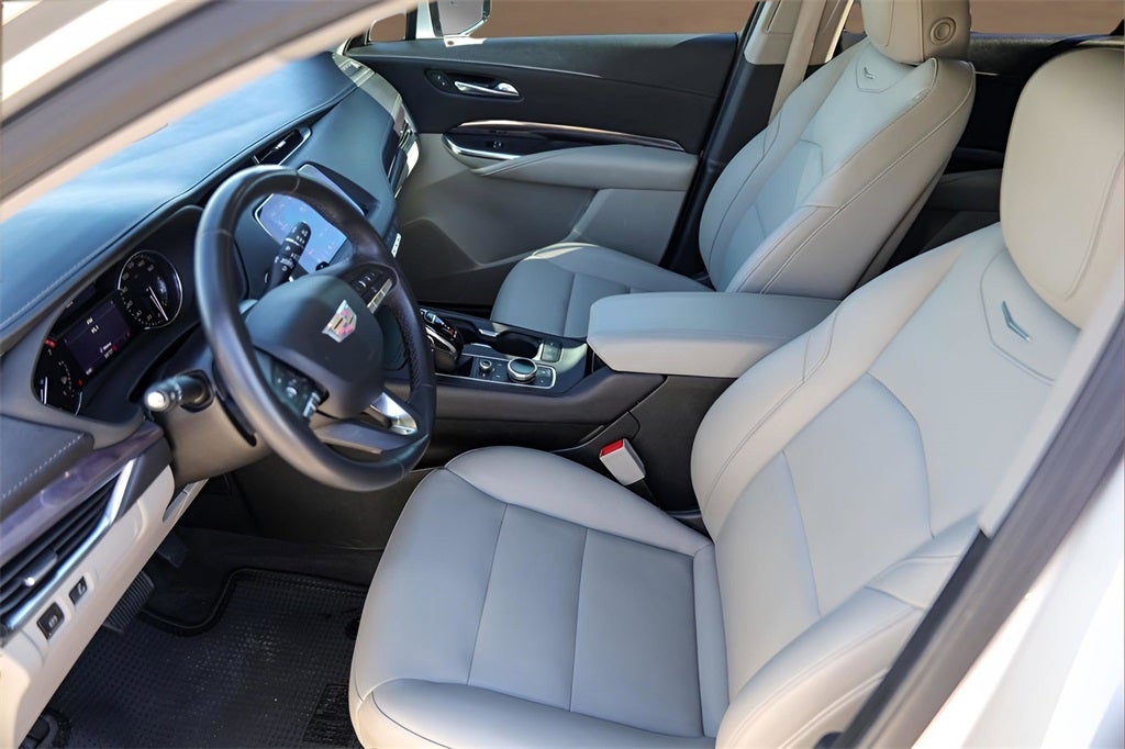 2022 Cadillac XT4 Luxury