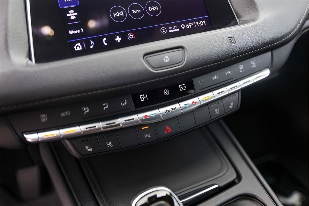 2020 Cadillac XT4 Premium Luxury