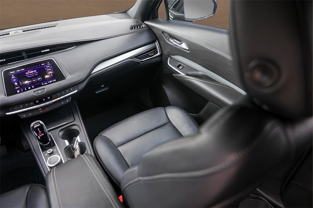 2020 Cadillac XT4 Premium Luxury