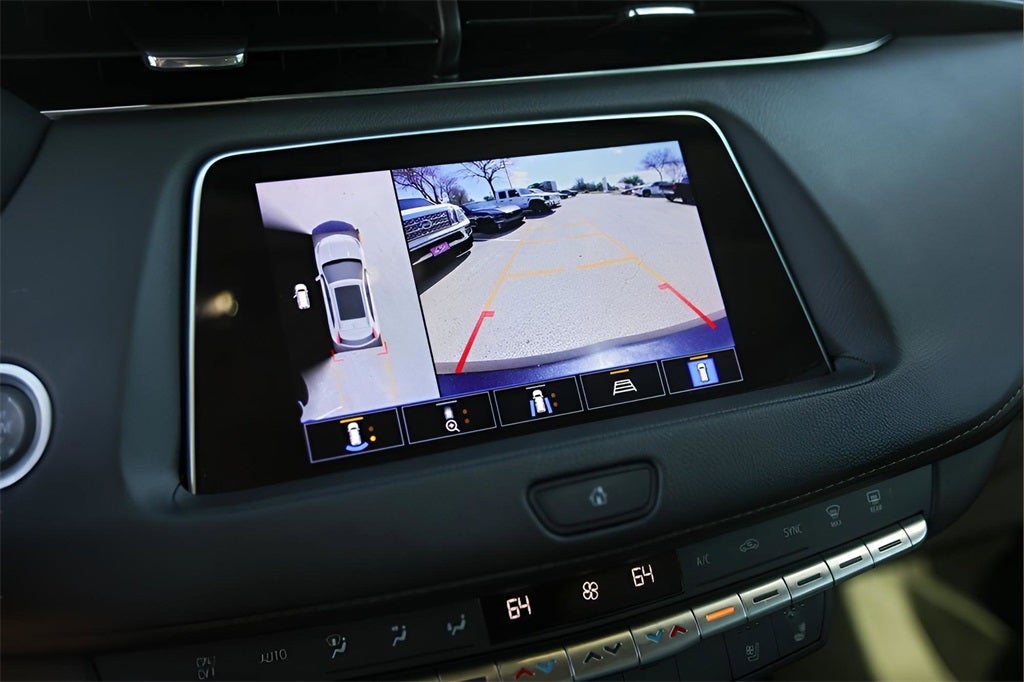 2022 Cadillac XT4 Premium Luxury