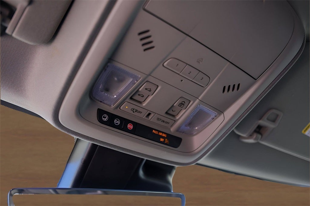 2022 Cadillac XT4 Premium Luxury