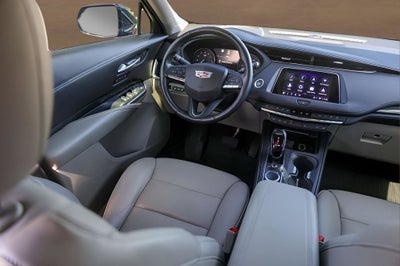 2022 Cadillac XT4 Premium Luxury