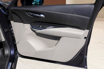 2022 Cadillac XT4 Premium Luxury