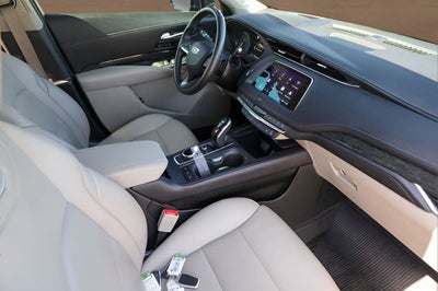 2022 Cadillac XT4 Premium Luxury