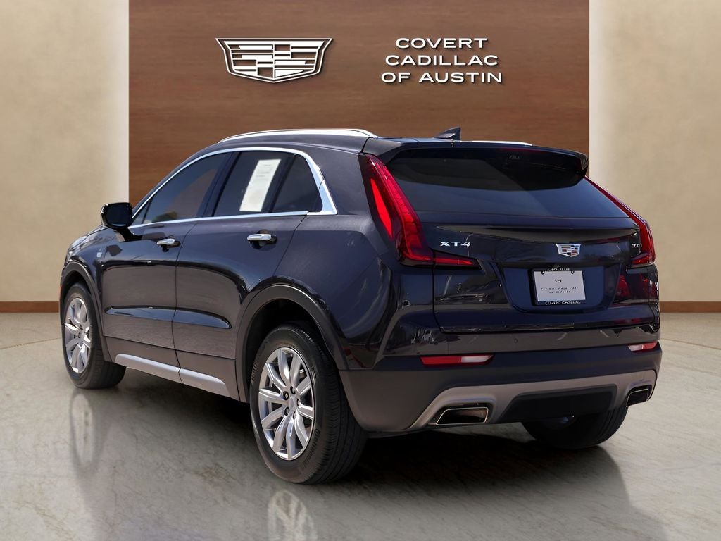 2022 Cadillac XT4 Premium Luxury