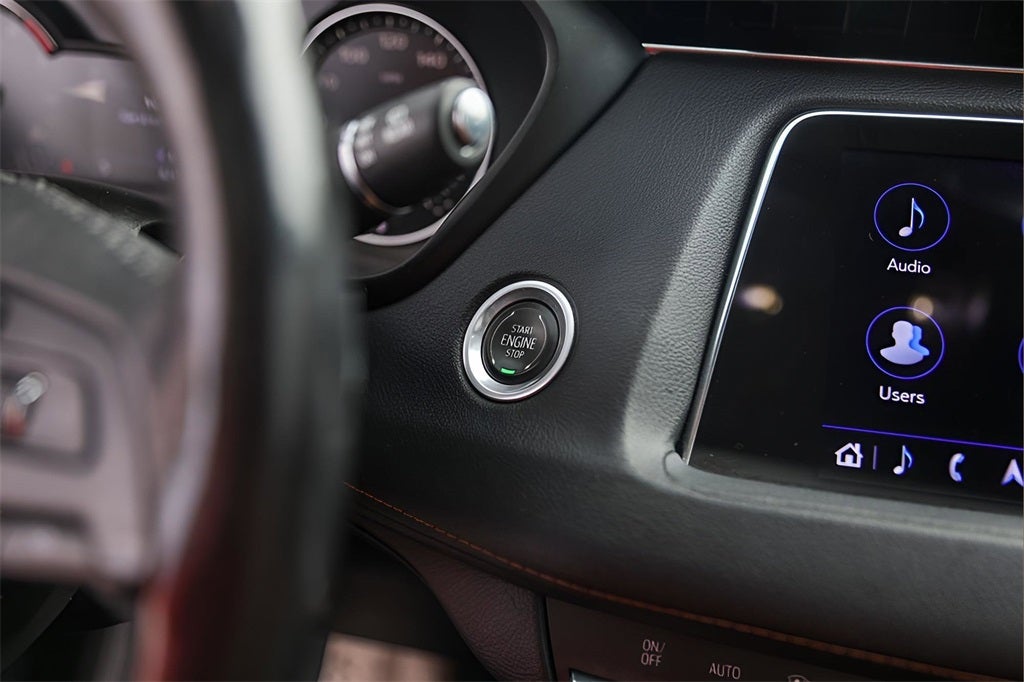 2019 Cadillac XT4 Premium Luxury