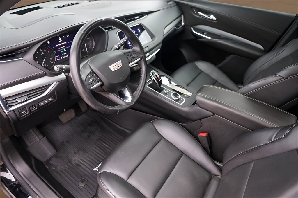 2021 Cadillac XT4 Premium Luxury