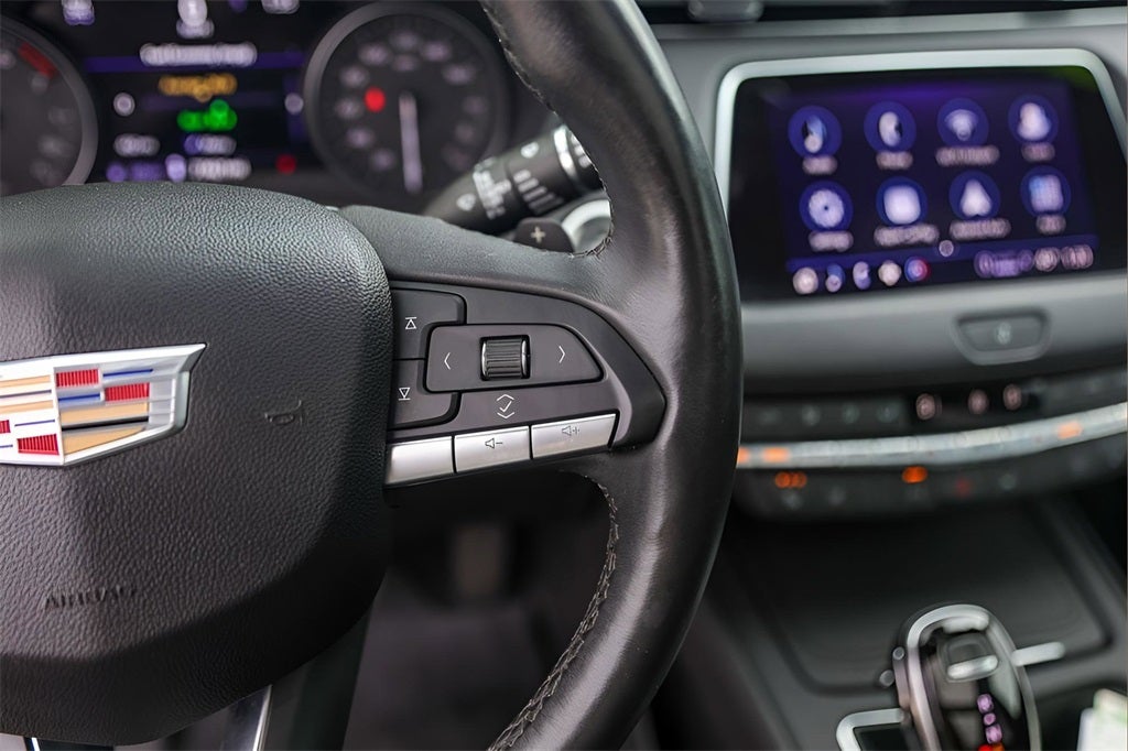 2021 Cadillac XT4 Premium Luxury