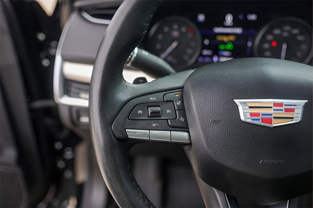 2021 Cadillac XT4 Premium Luxury