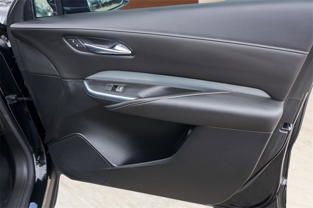 2021 Cadillac XT4 Premium Luxury