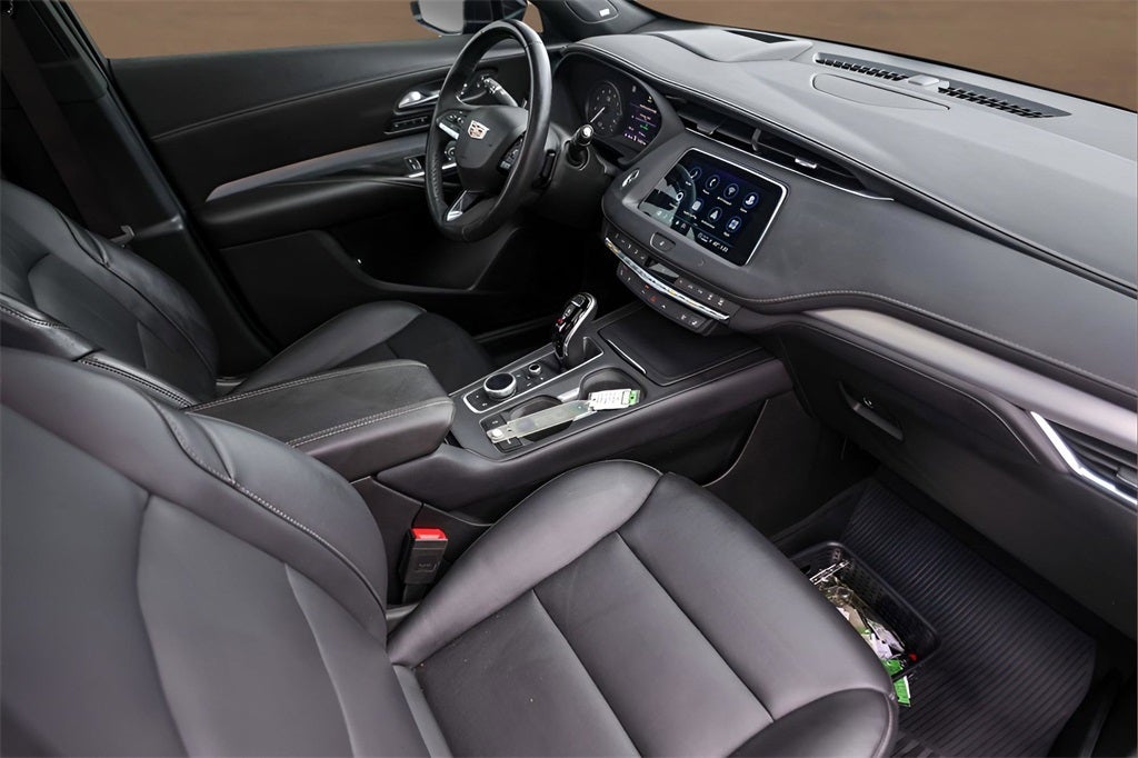 2021 Cadillac XT4 Premium Luxury