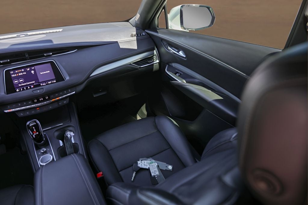 2022 Cadillac XT4 Premium Luxury