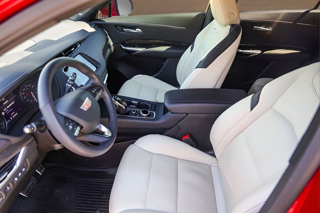 2022 Cadillac XT4 Sport