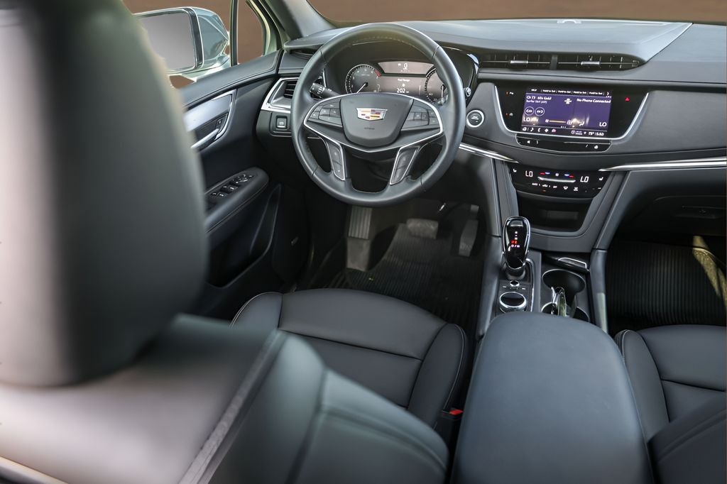 2025 Cadillac XT5 Luxury