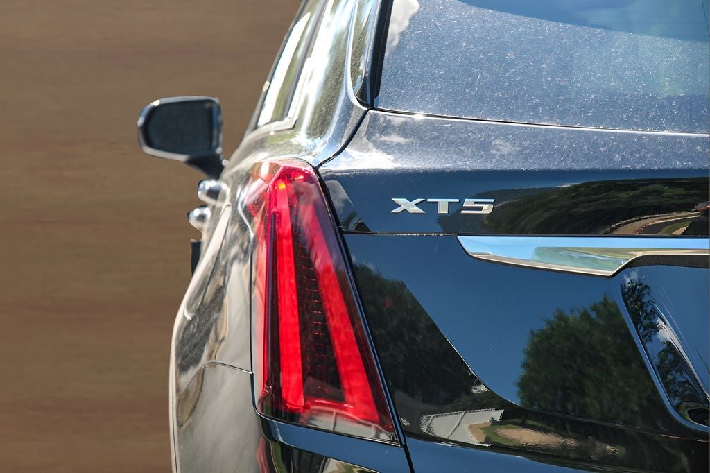 2025 Cadillac XT5 Luxury