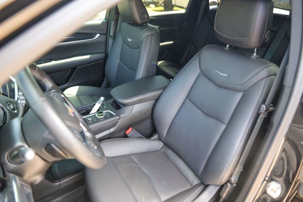 2022 Cadillac XT5 Premium Luxury