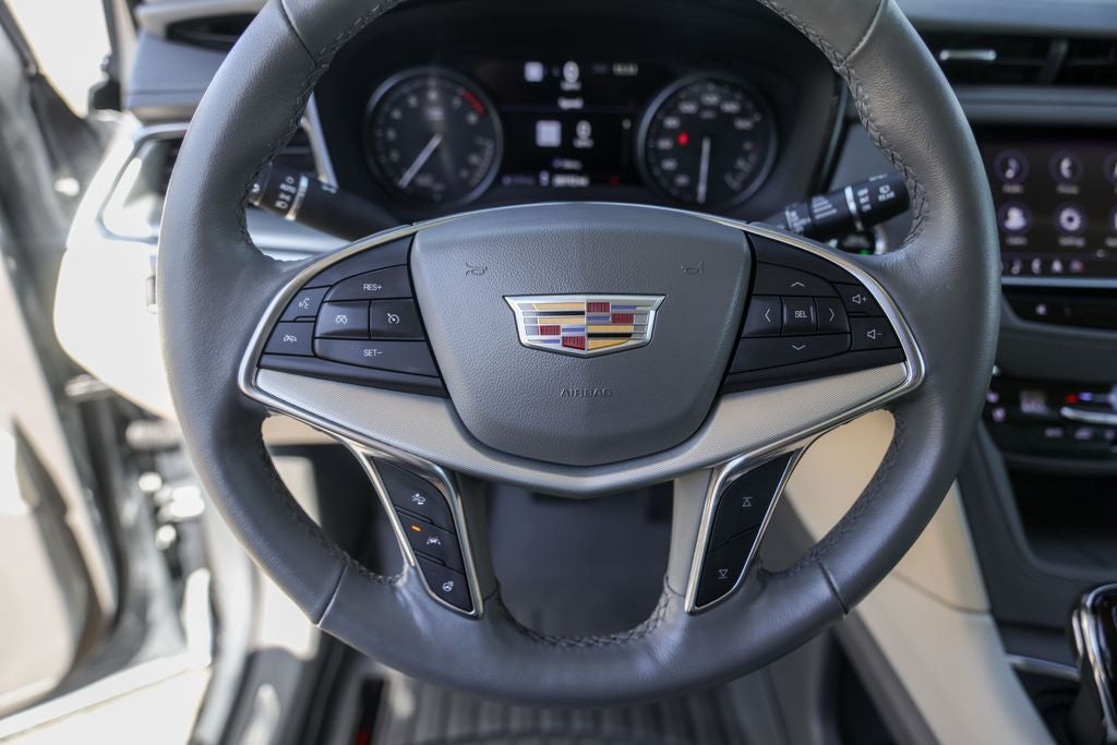 2023 Cadillac XT5 Premium Luxury