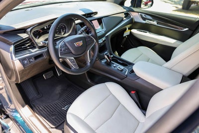 2025 Cadillac XT5 Sport