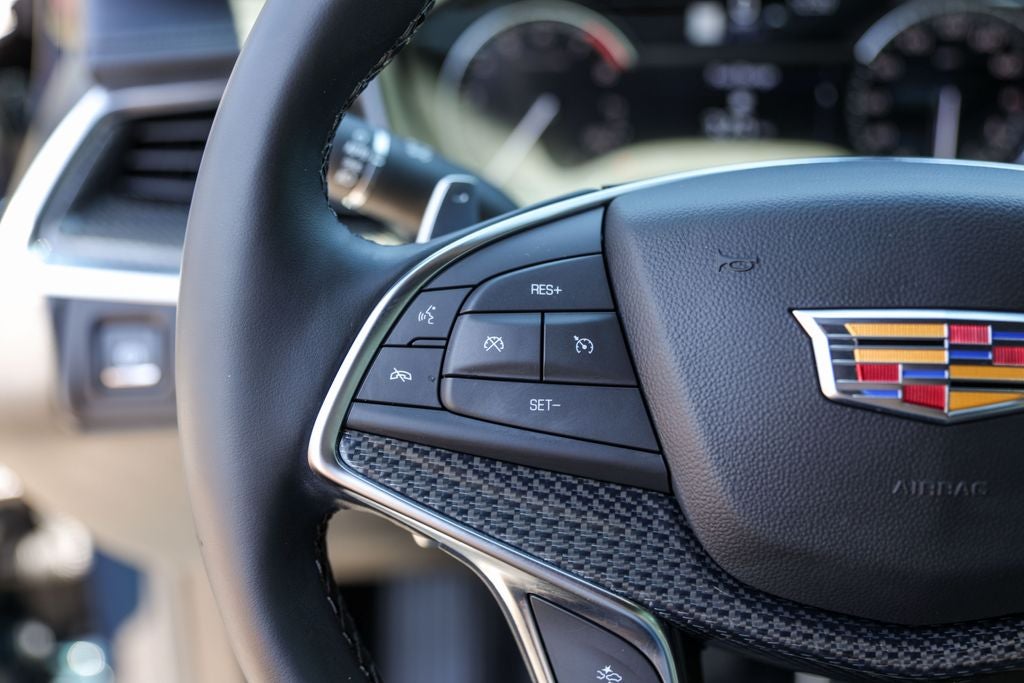 2025 Cadillac XT5 Sport