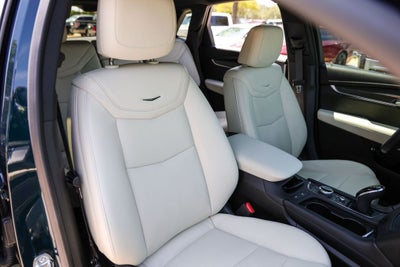 2025 Cadillac XT5 Sport
