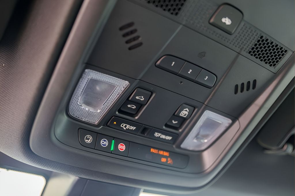 2025 Cadillac XT5 Sport