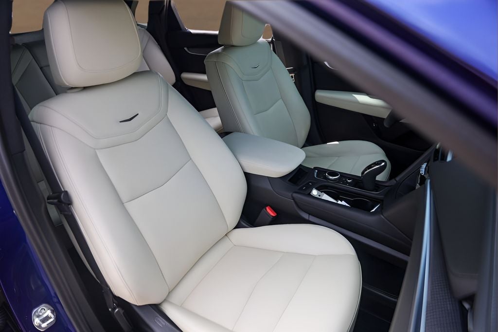 2025 Cadillac XT5 Sport