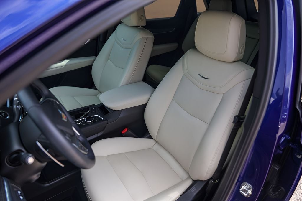 2025 Cadillac XT5 Sport